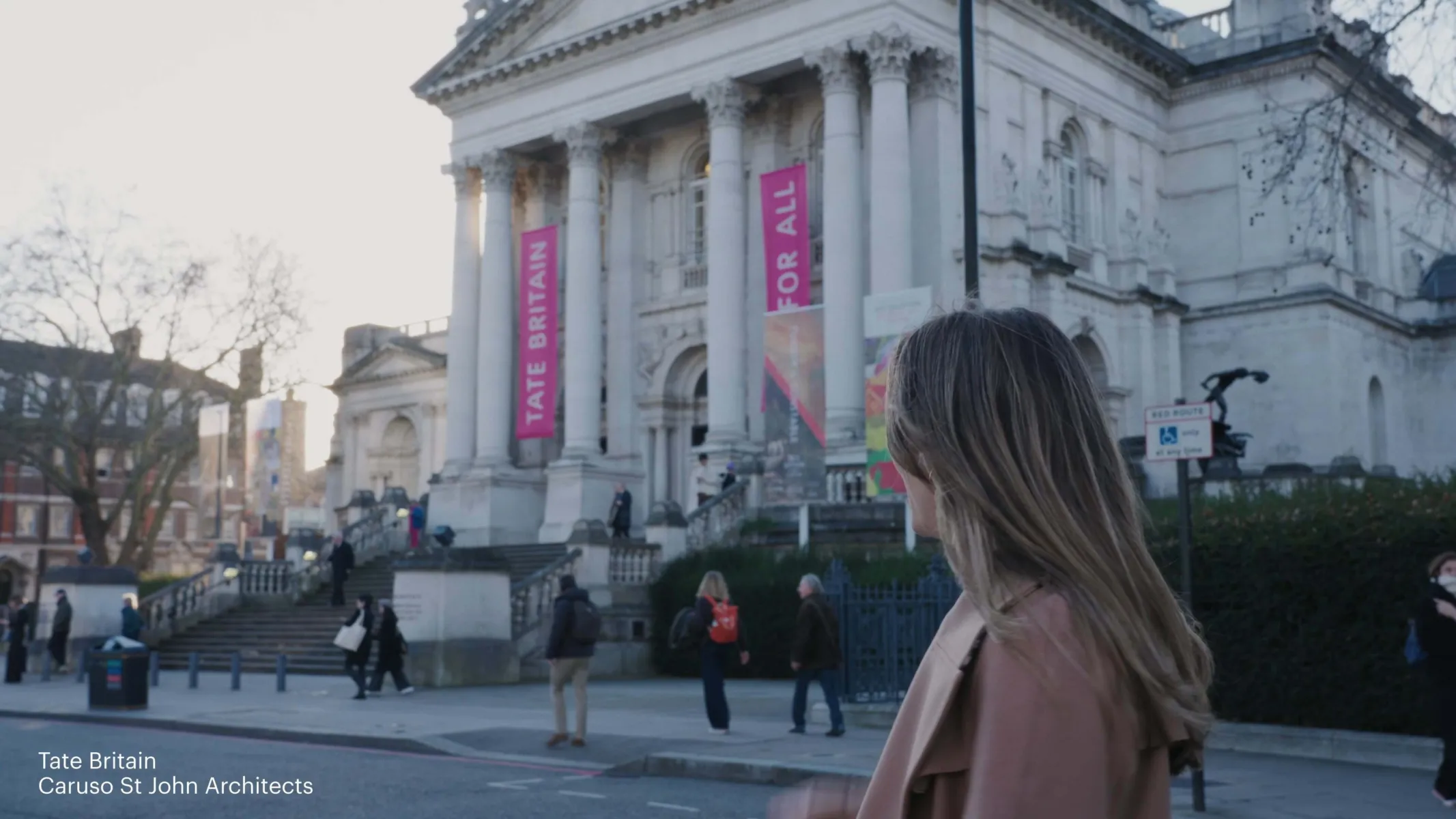 Imogen in front of Tate Britain